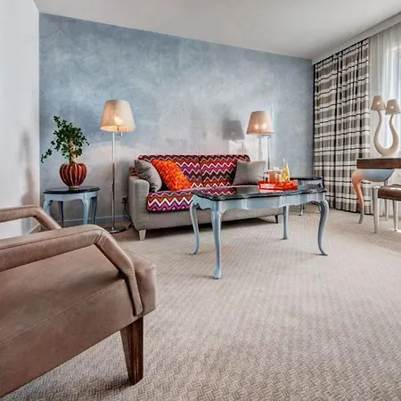 Eden Roc - The Leading Of The World Hotel