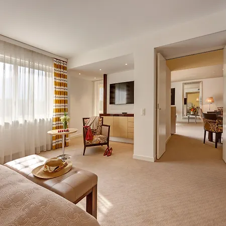 Eden Roc - The Leading Of The World 5*