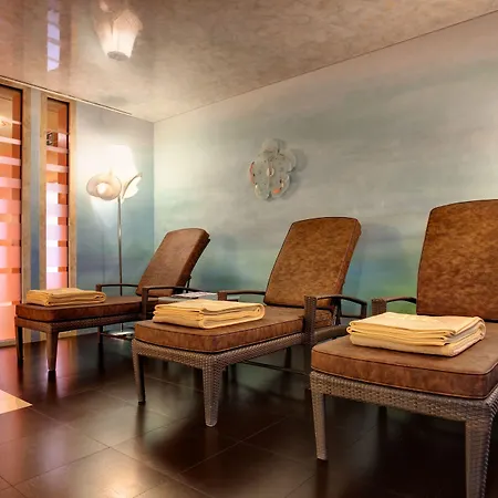 Szálloda Eden Roc - The Leading Of The World