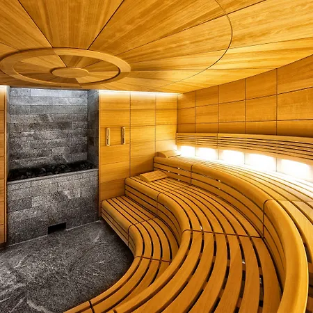 Hotel Eden Roc - The Leading Of The World