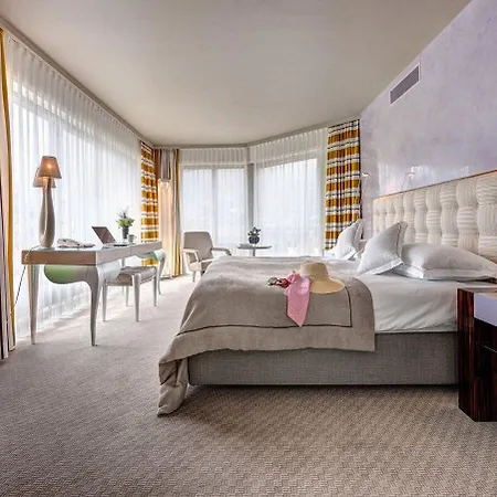 Eden Roc - The Leading Of The World Ascona