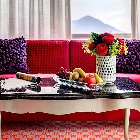 Hotel Eden Roc - The Leading Of The World