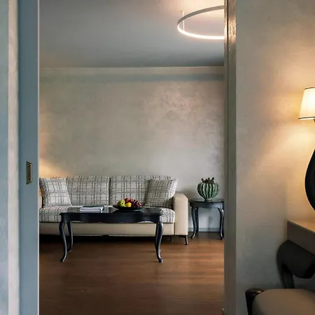 فندق Eden Roc - The Leading Of The World 5*